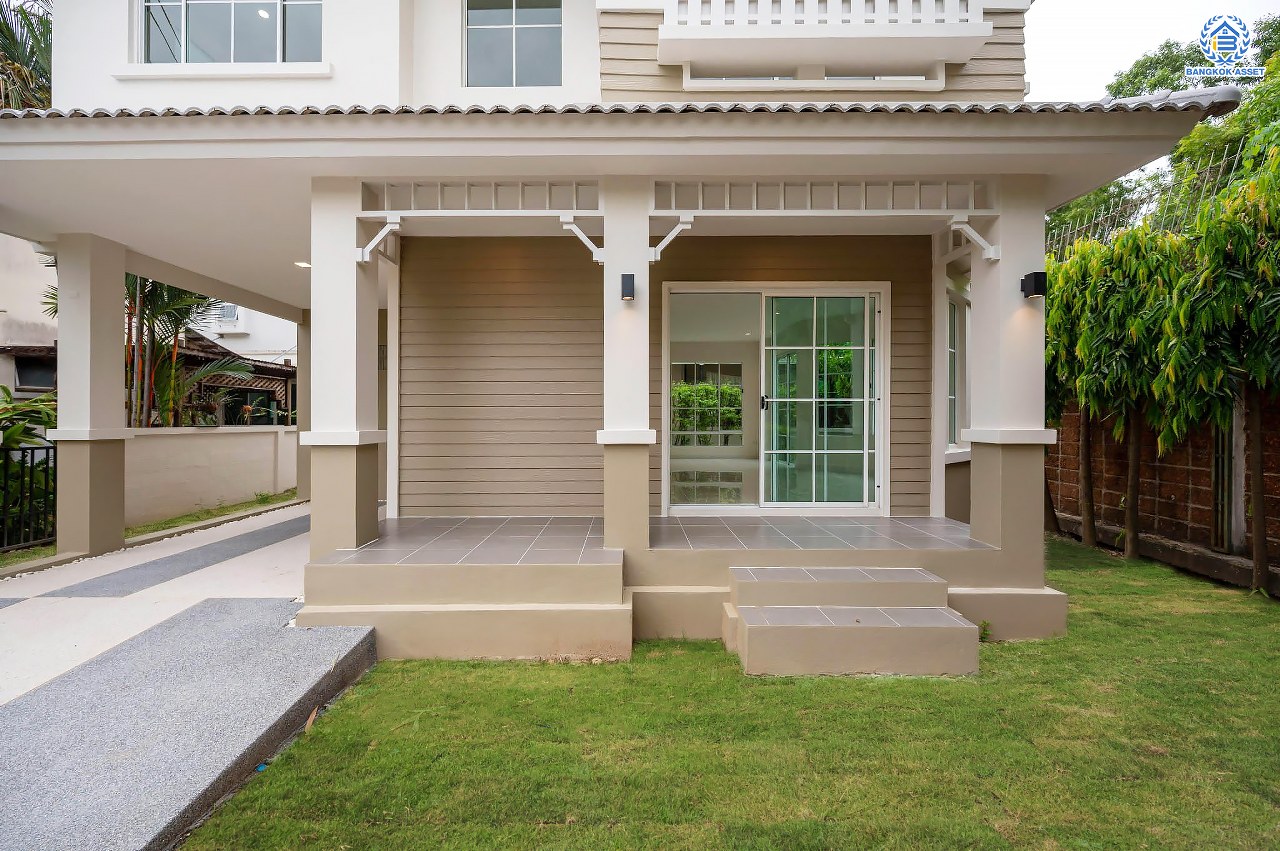 บ้านมือสองตกแต่งใหม่ โครงการ ชัยพฤกษ์2 ราชพฤกษ์-ติวานนท์ หลังมุม เนื้อที่ 57.30 ตร.ว. ฟังก์ชัน 3 ห้องนอน 2 ห้องน้ำ จอดรถได้ 2 คัน บรรยากาศเงียบสงบเป็นส่วนตัว สิ่งอำนวยความสะดวกมากมาย! บนทำเลศักยภาพ หน้าโครงการติดถนนใหญ่ เชื่อมต่อถนนราชพฤกษ์ ใกล้จุดขึ้นทางด่วน "ศรีสมาน"...